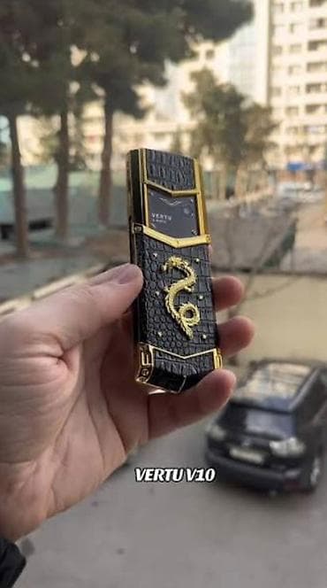 qapaqlı telefonlar: Vertu 2 GB, rəng - Qızılı, Düyməli — 2
