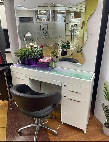 Salon masasi 260 azn kreslo 140 azn 2 dəst var unvan 28may vusqa2 E lalafo.az -da Salon masasi 260 azn kreslo 140 azn 2 dəst var unvan 28may vusqa2 E