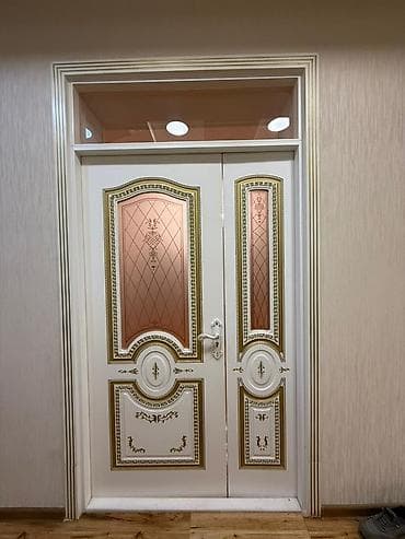 qapi otag: Razılaşma yolu ilə İkiyarpaq daxili qapı – klassik barokko üslubunda — 4