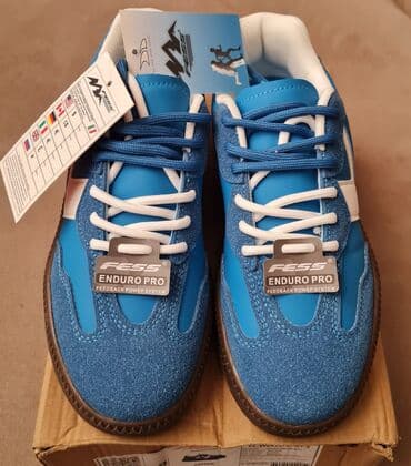 kısa donlar: Krossovka, Uniseks, 38 — 1