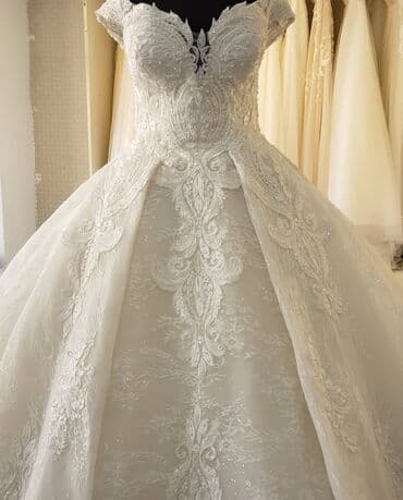 brigitte leman gəlincikləri: Gəlinliklər satılır 50 azndən başlayan qiymətlərlə 051 6468914 — 7