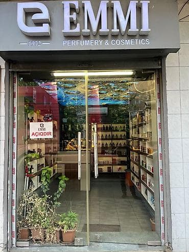 EMMI Perfumery & Cosmetics – 1972-dən ətir və kosmetika mağazası — 1