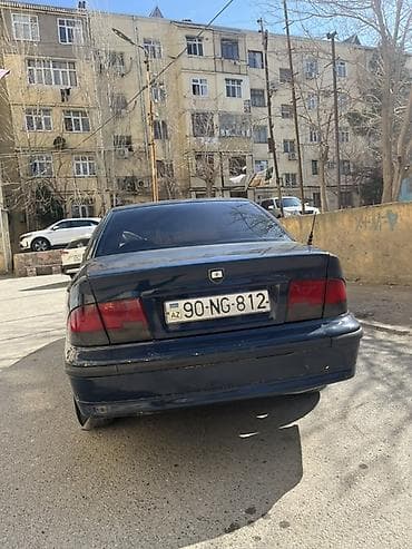 pencere tutacağı: İcarə/satış üçün sedan avtomobil (Iran Khodro Samand/Peugeot — 9