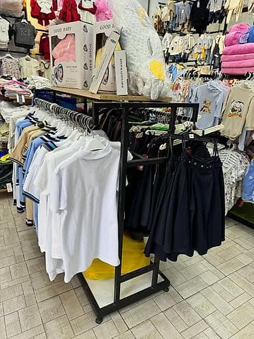 2 eded vitrin birlikdə 250 AZN satılır ünvan Novxanı ✨ Pərvin ✅ 0101 — 2