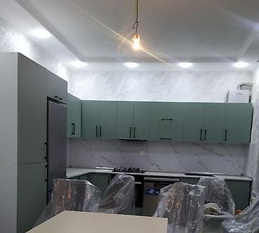 kuxn: Metbex mebeli 800 azn. Teze kimidir, az işlenib. Olcusu 3m×3,50m — 1