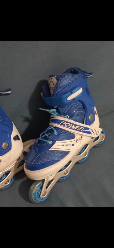 uşaqlar üçün tekerli krosovkalar: Mavi və ağ rənglərdə olan bu təkərli konkisürənlər həm görünüş, həm də — 3