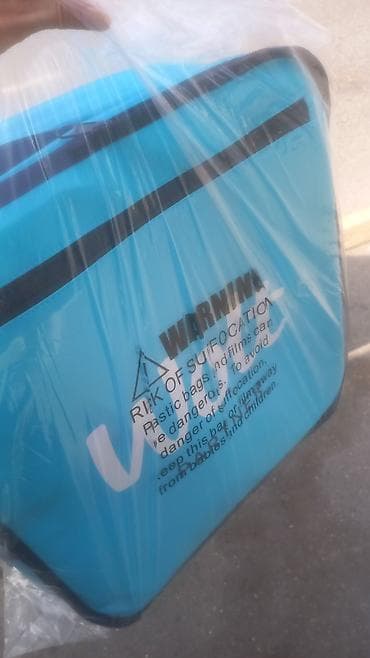 30 manata termo wolt cantasi satilir isdeyen olsa elaqe saxlasin