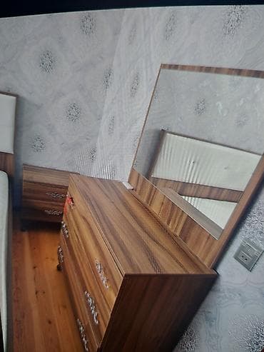 komod satilir: İkinəfərlik çarpayı, Termo, Tumba, 2 tumba, İşlənmiş — 4