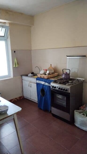 ucuz kafeler: Bakı, Bakıxanov qəs., 3 otaqlı, Köhnə tikili, m. Həzi Aslanov, 70 kv. m — 7