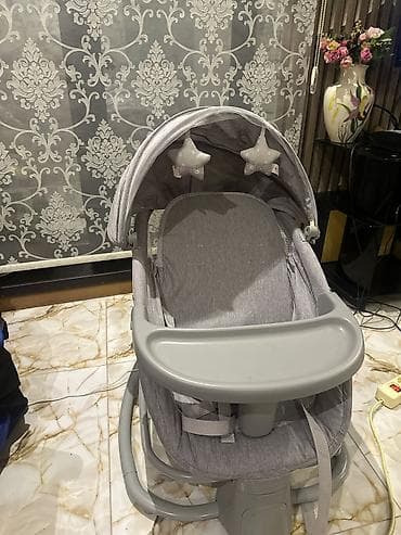 Shezlong satilir Qiymet 45 man Tam isləkdir.uşaq icinde oturmadigina