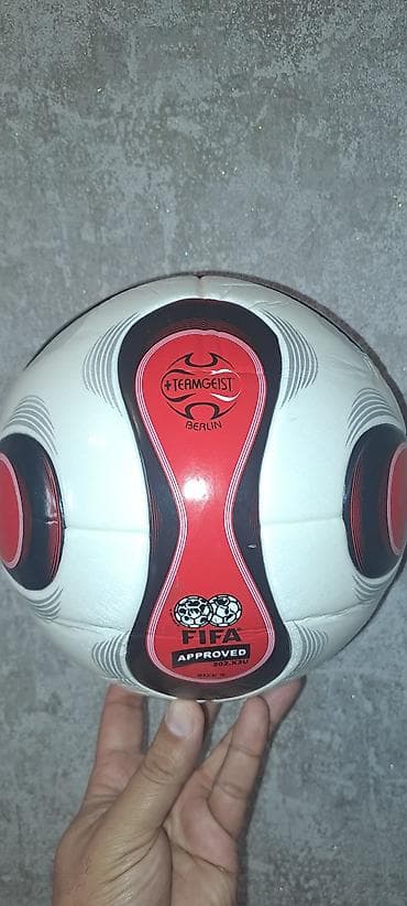 Məhsul: Adidas Teamgeist Berlin futbol topu - Rəsmi FIFA APPROVED — 1