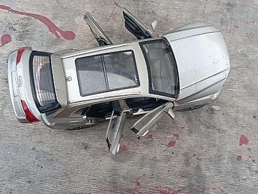 Детская одежда и обувь: Audi Q5 1/24 Ölçü özü görünüşcə quruluşcada təzədir ancaq qüsuru varki — 7