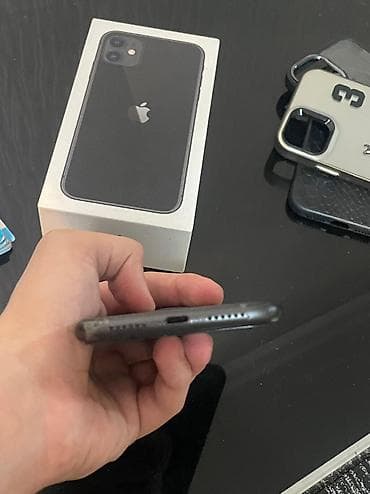 mini itx: IPhone 11, 128 GB, Qara — 5