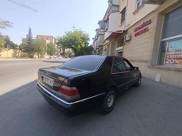mercedes e class: Mercedes-Benz S-Class: 3.2 l | 1994 il Sedan — 4