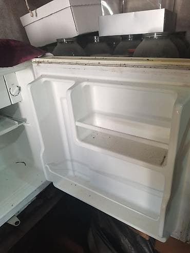 x96 mini: Mini Sharp Soyuducu Satılır, rəng - Ağ — 1