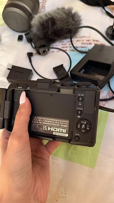 canon eos 2000d: Satılır: Canon EOS R50 V (Yeni vəziyyətdə) Canon EOS R50 V kamera — 5