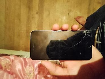 rdr 2: IPhone 6s, 32 GB, Gümüşü, Qırıq — 3