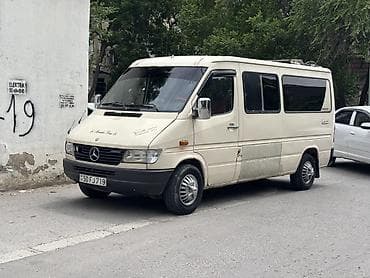 Mercedes-Benz Sprinter mikroavtobus - Korpus: qısa baza, yüksək damlı