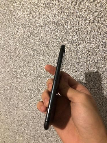 irşad telecom iphone 11 pro max: IPhone SE 2020, 128 GB, Qara, Barmaq izi — 2