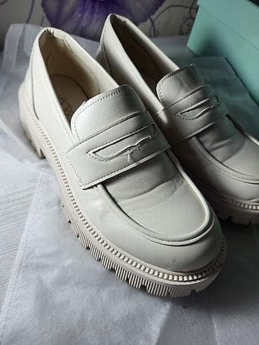 deri canta: Qadın loaferləri – GeLeiLa - Model: GeLeiLa loafer - Rəng: krem/ağ - — 1