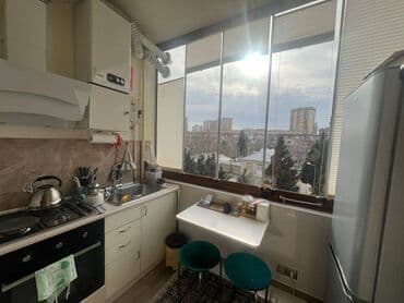 bayılda bina evləri: Binəqədi rayonu,7 mkr,Azadlıq pr,4 mərtəbənin,1-ci mərtəbəsində,2 — 6