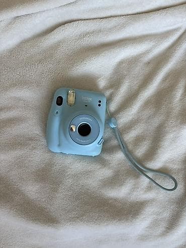 11 mini: Fujifilm Instax Mini 11 — mavi rəngdə fotoaparat - Film tipi: Instax — 5