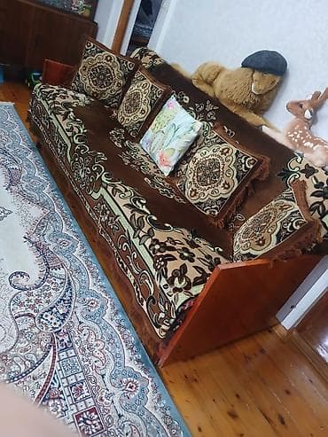 Divan acilir bazalidir. Rusun mebelidir. Qiymet 45 azn Unvan NZS