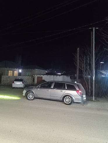 lada 2104 for sale: Bir sözlə otur sür maşındı heçbir xərc tələb etmir barter var — 4