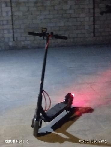 İdman və hobbi: İşlənmiş Elektrik samokat 10", 351 - 500 Vt, 16 - 25 km/s, Pulsuz çatdırılma — 1
