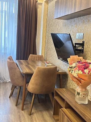 1. Mənzil: Yeni Yasamal, 77 nömrəli avtobusun son dayanacağı (Avrasiya
