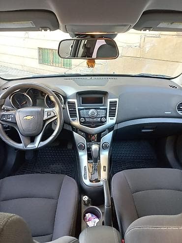 Chevrolet: Chevrolet Cruze: 0.4 л | 2015 г. 150000 км Седан — 6