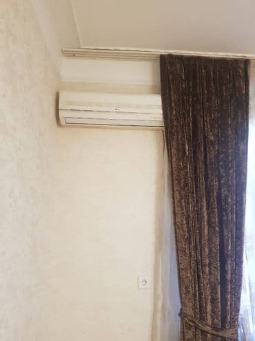 1 otaqlı kohnə tikili: Nərimanov metrosunun yaxınlığında Heydər əliev prospektində yerləşən 5 — 4