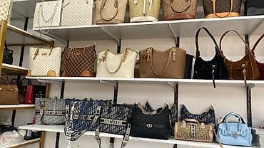 Çiyin çantası, Dior