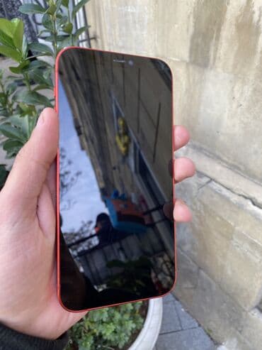 iphone 12 ikinci el qiymeti: IPhone 12, 128 GB, Qırmızı, Zəmanət, Simsiz şarj, Face ID — 7