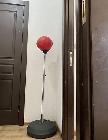 Boks kisələri: Tənzimlənən hündürlüklü boks armudu. Qabına su və ya qum doldurmaq — 3