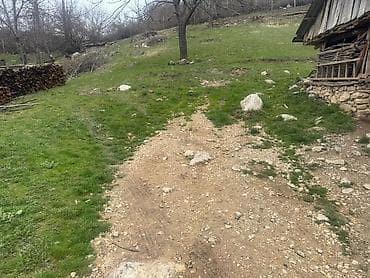 ucuz menzillerin satisi: 🏠 Köhnə ev (tam hazır): 	•	3 otaqlı 	•	2 geniş balkon 	•	Mətbəx, hamam — 7