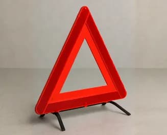 Qəza dayanma nişanları