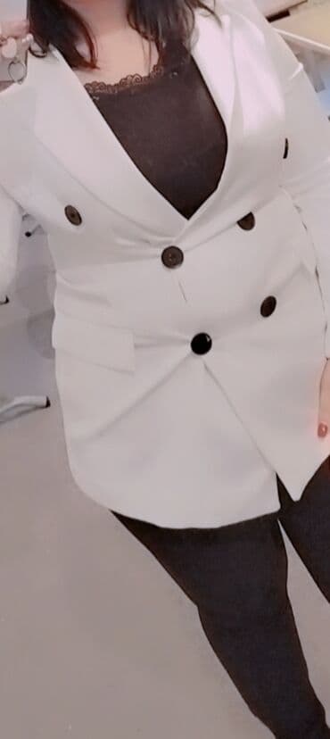 Ağ pencək teptezedir heçbir problemi yoxdu lalafo.az -da Ağ pencək teptezedir heçbir problemi yoxdu