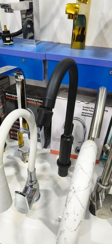 Mətbəx üçün qara mat rəngli qarışdırıcı kran - Qövs formalı, hündür lalafo.az -da Mətbəx üçün qara mat rəngli qarışdırıcı kran - Qövs formalı, hündür