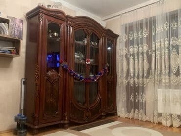 Şüşəli dolab vitrini lalafo.az -da Şüşəli dolab vitrini