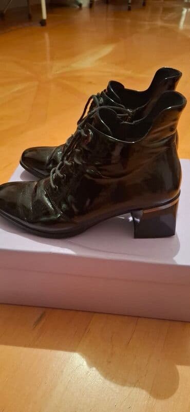 Угги: Размер: 36, цвет - Черный, Б/у at lalafo.az — 1 Угги: Размер: 36, цвет - Черный, Б/у — 1