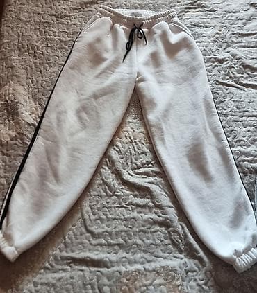 Ağ rəngli kişi/qadın idman şalvarı (unisex) - Model: jogger/kross lalafo.az -da Ağ rəngli kişi/qadın idman şalvarı (unisex) - Model: jogger/kross