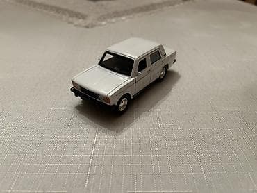 Məhsul: Klassik sedan model avtomobilin kiçik ölçülü lalafo.az -da Məhsul: Klassik sedan model avtomobilin kiçik ölçülü