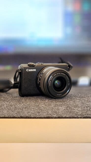 Canon m200 modelidir, 4k və 1080p video ceke bilir, cox az islenib lalafo.az -da Canon m200 modelidir, 4k və 1080p video ceke bilir, cox az islenib