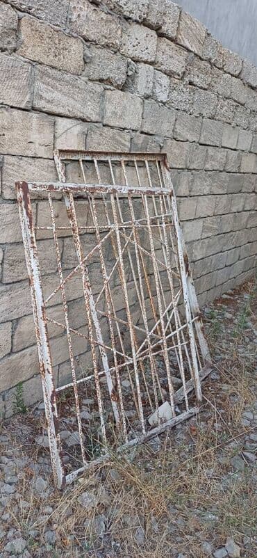 3 ədəddir.Fərqli ölçüdədi.Məhsul Pirşağıdadır.Reşotka lalafo.az -da 3 ədəddir.Fərqli ölçüdədi.Məhsul Pirşağıdadır.Reşotka