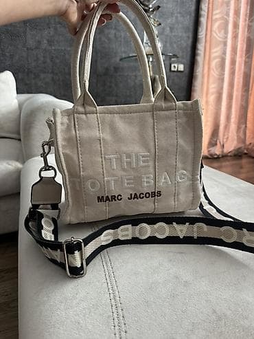 Orginal: Marc Jacobs “The Tote Bag 50azn - Material: Kətan parça (bej lalafo.az -da Orginal: Marc Jacobs “The Tote Bag 50azn - Material: Kətan parça (bej