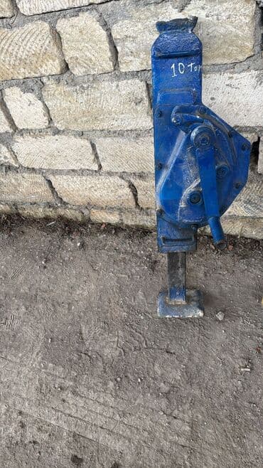 İşlənmiş Mexanik Domkrat, Maksimum yükqaldırma: >10 t lalafo.az -da İşlənmiş Mexanik Domkrat, Maksimum yükqaldırma: >10 t