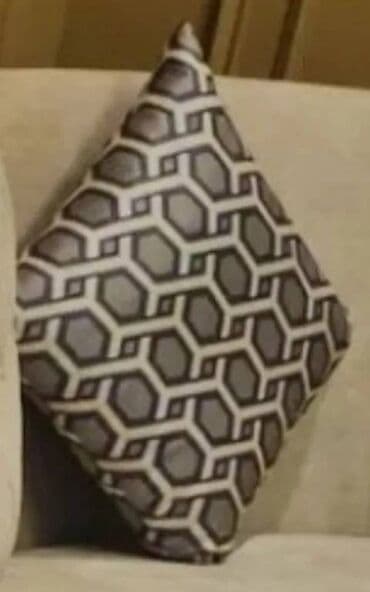 3 eded dekor yastig 50x50 olcu lalafo.az -da 3 eded dekor yastig 50x50 olcu