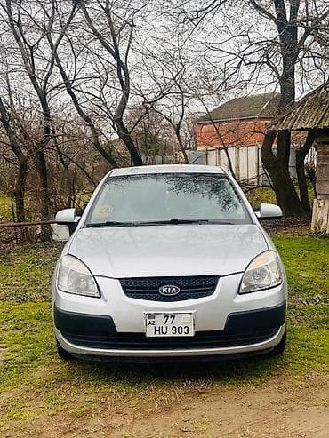 Kia Rio hatchback, gümüşü rəng. - Kuzov: 5 qapılı, kompakt hatchback at lalafo.az Kia Rio hatchback, gümüşü rəng. - Kuzov: 5 qapılı, kompakt hatchback