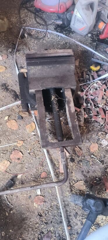 Ağır tip dəzgah sıxacı (sürgülü, vintli mexanizmli) - Material: tam lalafo.az -da Ağır tip dəzgah sıxacı (sürgülü, vintli mexanizmli) - Material: tam